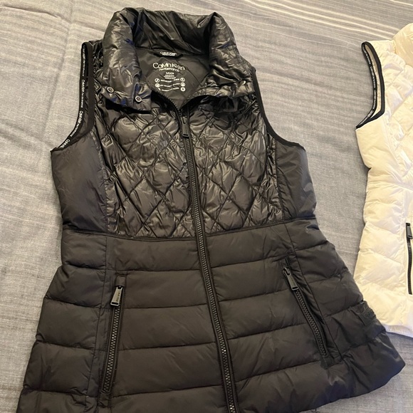 3 Calvin Klein Performance Women's Zip-Up Vests - Picture 9 of 16
